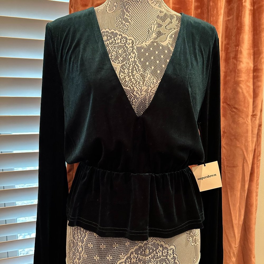 Super Down Casey Emerald Velvet Top